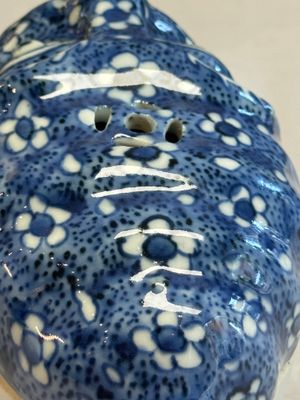 A rare Chinese blue and white ko-sometsuke 'Three-legged Toad' incense burner  — photo 6