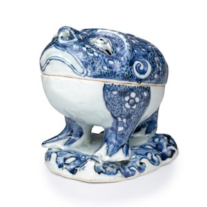 A rare Chinese blue and white ko-sometsuke 'Three-legged Toad' incense burner  — photo 1