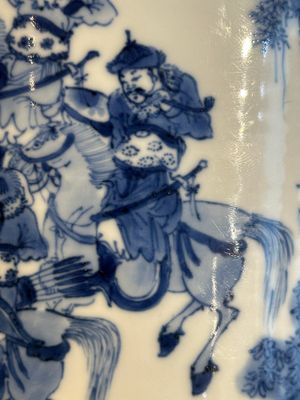 A rare Chinese blue and white 'Mongolian hunt' brush pot, Wen Zhang Shan Dou 文章山斗 mark, Kangxi — photo 7