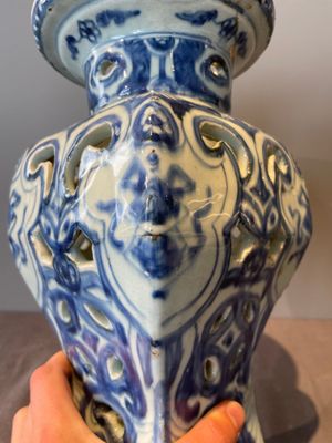 A rare Chinese blue and white openworked incense burner, Ming — 照片 13