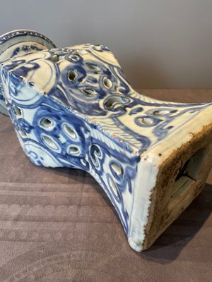 A rare Chinese blue and white openworked incense burner, Ming — 照片 20