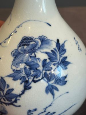 A rare Chinese blue and white soft paste porcelain bottle vase, Chenghua mark, Yongzheng/Qianlong — photo 6