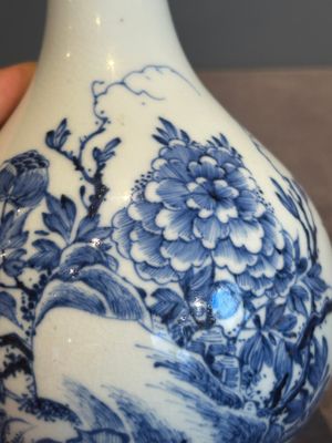 A rare Chinese blue and white soft paste porcelain bottle vase, Chenghua mark, Yongzheng/Qianlong — photo 10