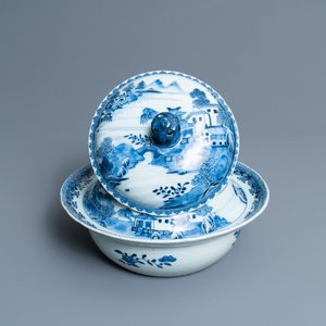 A rare Chinese blue and white tureen and cover for use on a ship, Qianlong — 照片 2