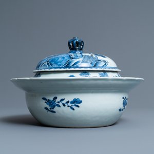A rare Chinese blue and white tureen and cover for use on a ship, Qianlong — 照片 6