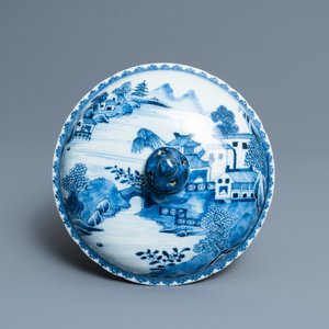 A rare Chinese blue and white tureen and cover for use on a ship, Qianlong — 照片 9