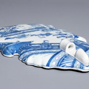 A rare Chinese blue and white wall sconce, Kangxi — photo 4