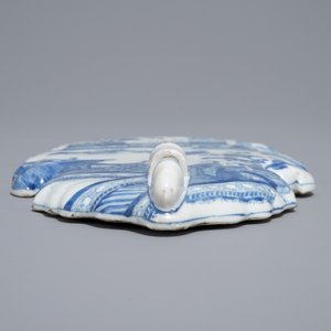 A rare Chinese blue and white wall sconce, Kangxi — photo 7
