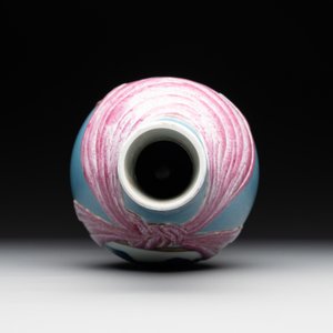 A rare Chinese blue, white and famille rose vase with landscape design, Guangxu mark, dated 1908 — photo 5