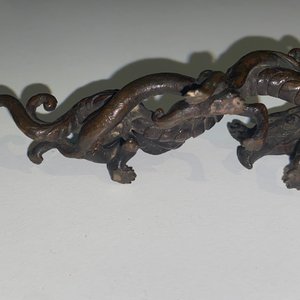 A rare Chinese bronze 'dragon' brush rest, Yuan/Ming — 照片 21