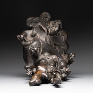 A rare Chinese bronze group depicting two immortals and various animals in a mountainous landscape, Ming — photo 5
