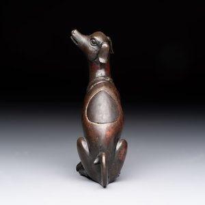 A rare Chinese bronze 'hound' censer, Ming — 照片 3