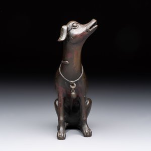 A rare Chinese bronze 'hound' censer, Ming — 照片 6