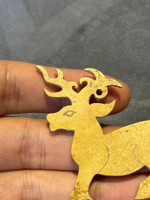 A rare Chinese calcified jade 'deer' pendant, Western Zhou — 照片 2