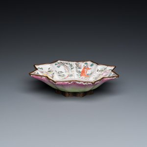 A rare Chinese Canton enamel 'eight immortals' star-shaped dish, Qianlong — 照片 3