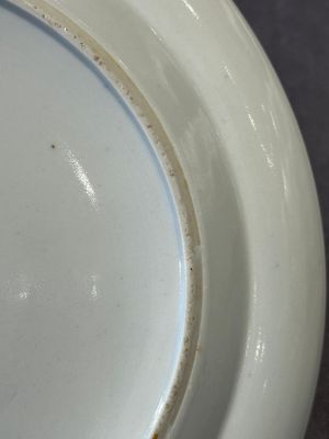 A rare Chinese Canton famille rose armorial dish with the arms of Wight, ca. 1810 — 照片 10