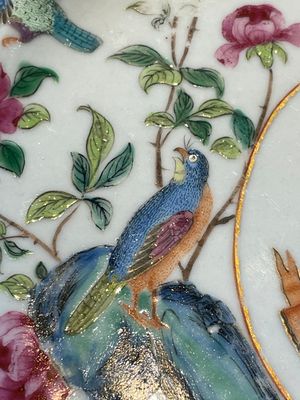 A rare Chinese Canton famille rose armorial plate with the arms of Wight, ca. 1810 — 照片 3