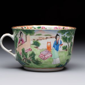 A rare Chinese Canton famille rose inscribed cup and saucer, Daoguang mark and of the period — 照片 6
