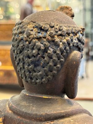 A rare Chinese dry lacquer figure of a Luohan, Ming — photo 17