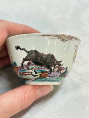 A rare Chinese Dutch-decorated 'The miracle of Zaandam' plate and cup, Qianlong — photo 14