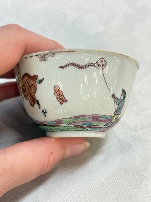 A rare Chinese Dutch-decorated 'The miracle of Zaandam' plate and cup, Qianlong — photo 16