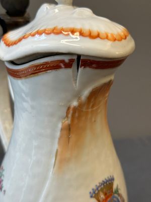 A rare Chinese export porcelain ewer and basin with crowned monogram 'RLI', Qianlong — 照片 8
