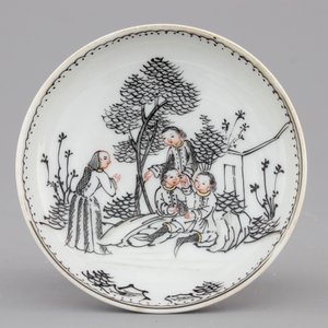 A rare Chinese export porcelain grisaille miniature cup and saucer, 18th C. — photo 2