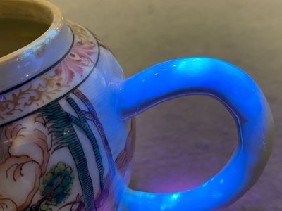 A rare Chinese famille rose 'Adam and Eve' teapot and cover, Qianlong — 照片 19