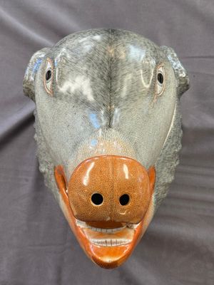 A rare Chinese famille rose 'boar head' tureen and cover, Qianlong — foto 5