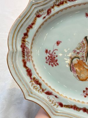 A rare Chinese famille rose 'Budai' tureen stand for the European market, Qianlong — photo 2