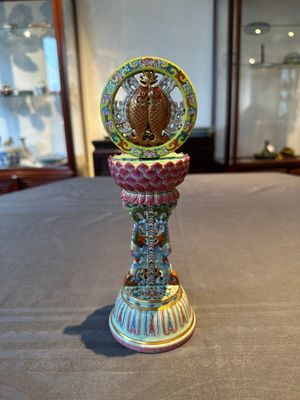 A rare Chinese famille rose Buddhist emblem altar ornament, Qianlong mark and of the period — photo 1