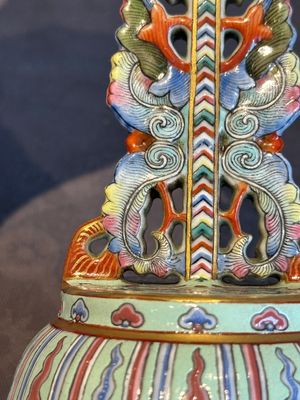 A rare Chinese famille rose Buddhist emblem altar ornament, Qianlong mark and of the period — photo 12