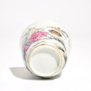 A rare Chinese famille rose cup and saucer, Qianlong — photo 9