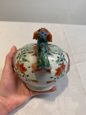A rare Chinese famille rose double-walled 'Buddhist lions' teapot and cover, Qianlong — photo 8