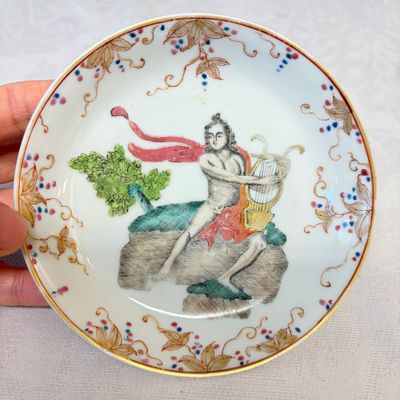 A rare Chinese famille rose export tea bowl and saucer with 'Apollo Playing the Lyre' — photo 2