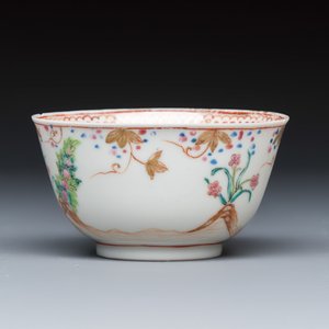A rare Chinese famille rose export tea bowl and saucer with 'Apollo Playing the Lyre' — photo 6