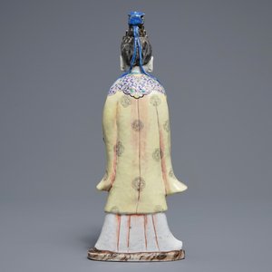 A rare Chinese famille rose figure of Magu, Qianlong — photo 4