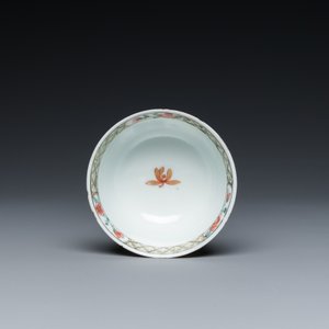 A rare Chinese famille rose 'harbour view' cup and saucer, Yongzheng — 照片 8