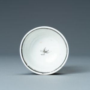 A rare Chinese famille rose miniature 'Leda and the swan' cup and saucer, Yongzheng/Qianlong — 照片 8