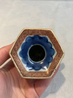 A rare Chinese famille rose reticulated hexagonal inkwell, Qianlong — photo 14