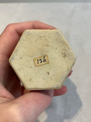 A rare Chinese famille rose reticulated hexagonal inkwell, Qianlong — photo 15