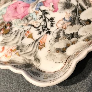 A rare Chinese famille rose teapot on stand, Qianlong — photo 10