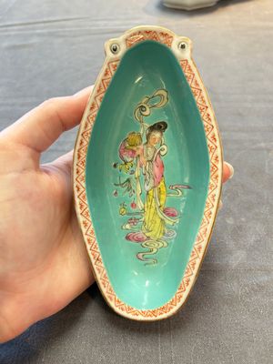 A rare Chinese famille rose turquoise-ground nine-piece 'butterfly' sweetmeat set with immortals, Guangxu mark and of the period — photo 9