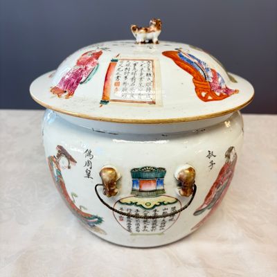 A rare Chinese famille rose 'Wu Shuang Pu' 'Kamcheng' jar and cover — foto 3
