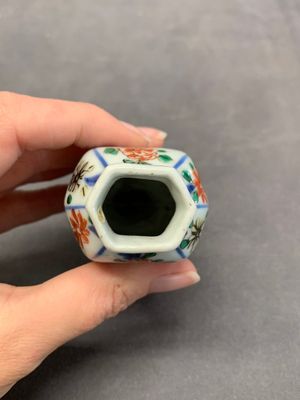 A rare Chinese famille verte garniture of five miniature vases with floral design, Kangxi — photo 20