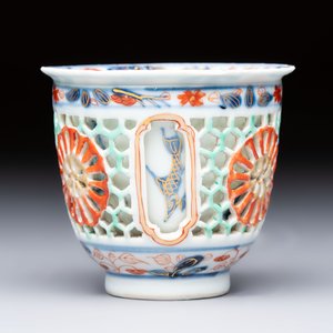 A rare Chinese famille verte reticulated double-walled cup and saucer, artemisia leaf mark, Kangxi — photo 6