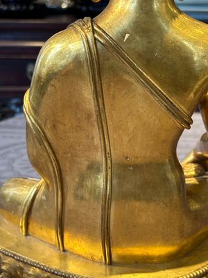 A rare Chinese gilt bronze Buddha Shakyamuni, 18th C. — 照片 13