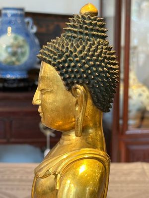A rare Chinese gilt bronze Buddha Shakyamuni, 18th C. — 照片 17