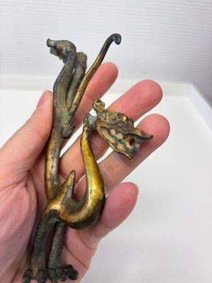 A rare Chinese gilt-bronze dragon, Tang — 照片 5