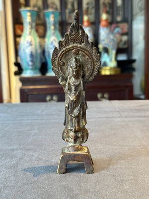 A rare Chinese gilt bronze standing Buddha with aureola and inscription, Northern Wei, dated 441 — photo 1